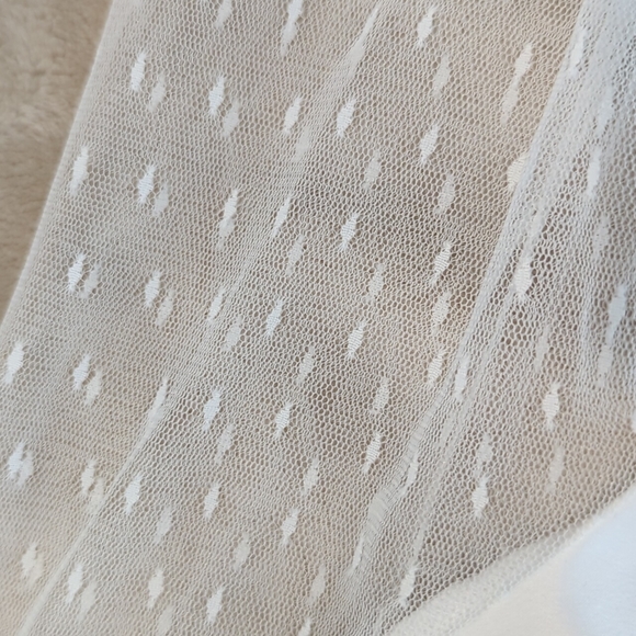 Flora Nikrooz White Robe - Picture 5 of 9